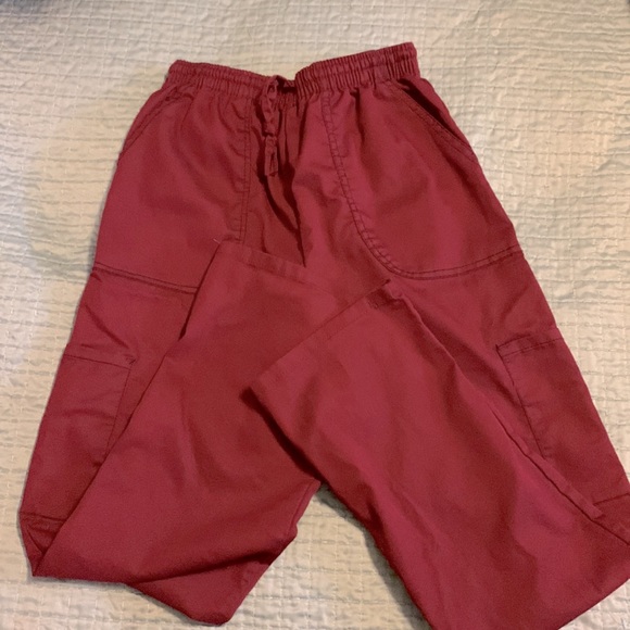 Scrub set - Picture 2 of 2